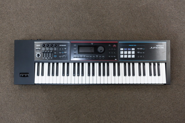 Synthesizer（61鍵）: Roland JUNO DS-601